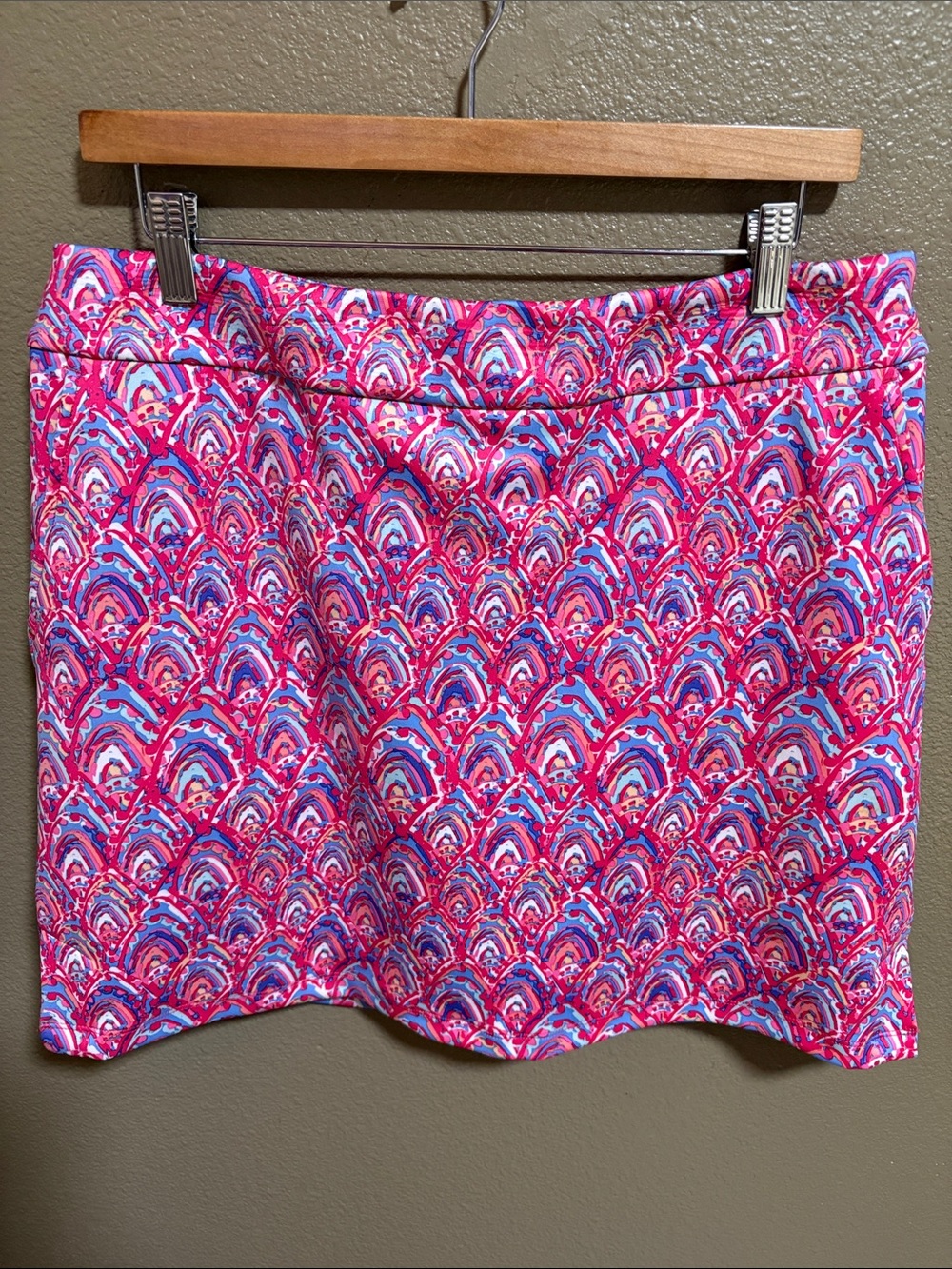 Vineyard Vines Women’s Knit 17” Fish Scale Print Skort Pink Tulip Size Medium
